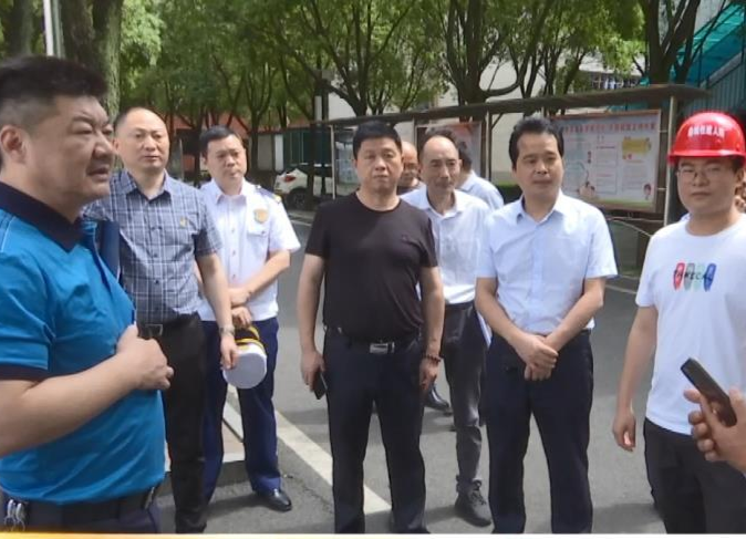 鼎城区领导检查高考准备工作