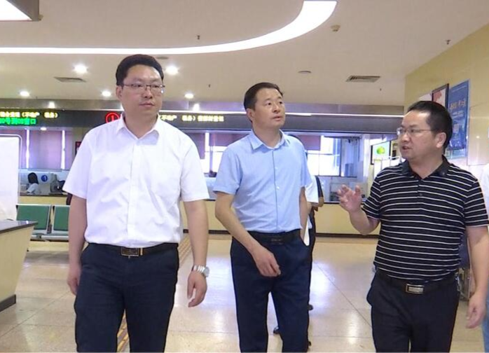 陈远调研深化“放管服”改革工作