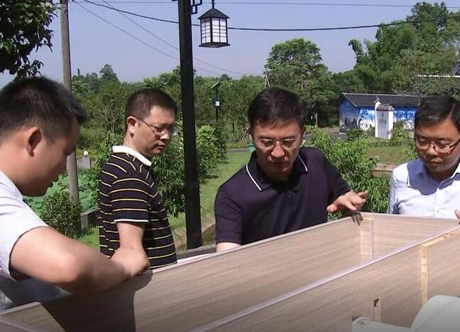 【党代会报告解读】弘扬扛鼎精神 披荆斩棘勇登攀