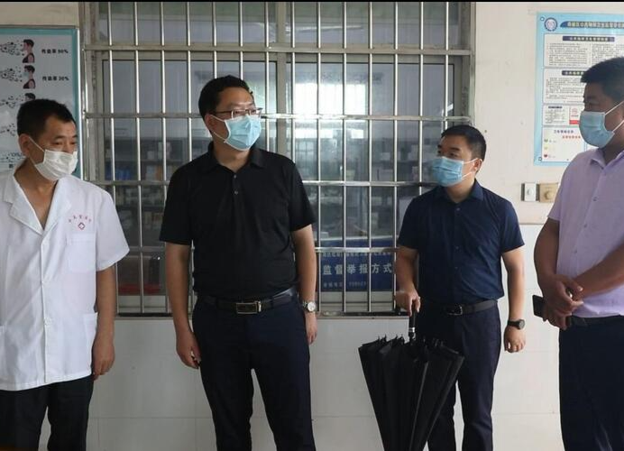 陈远到十美堂镇督导疫情防控工作