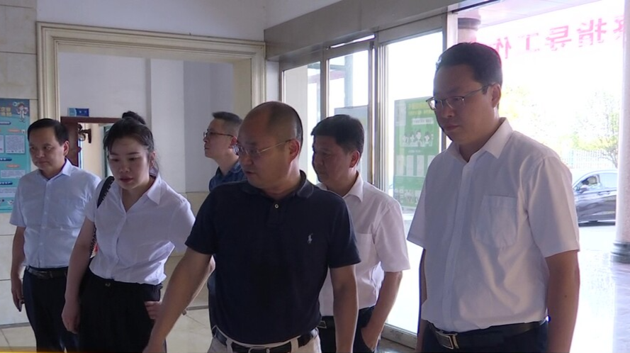 陈远调研建筑垃圾资源化利用工作