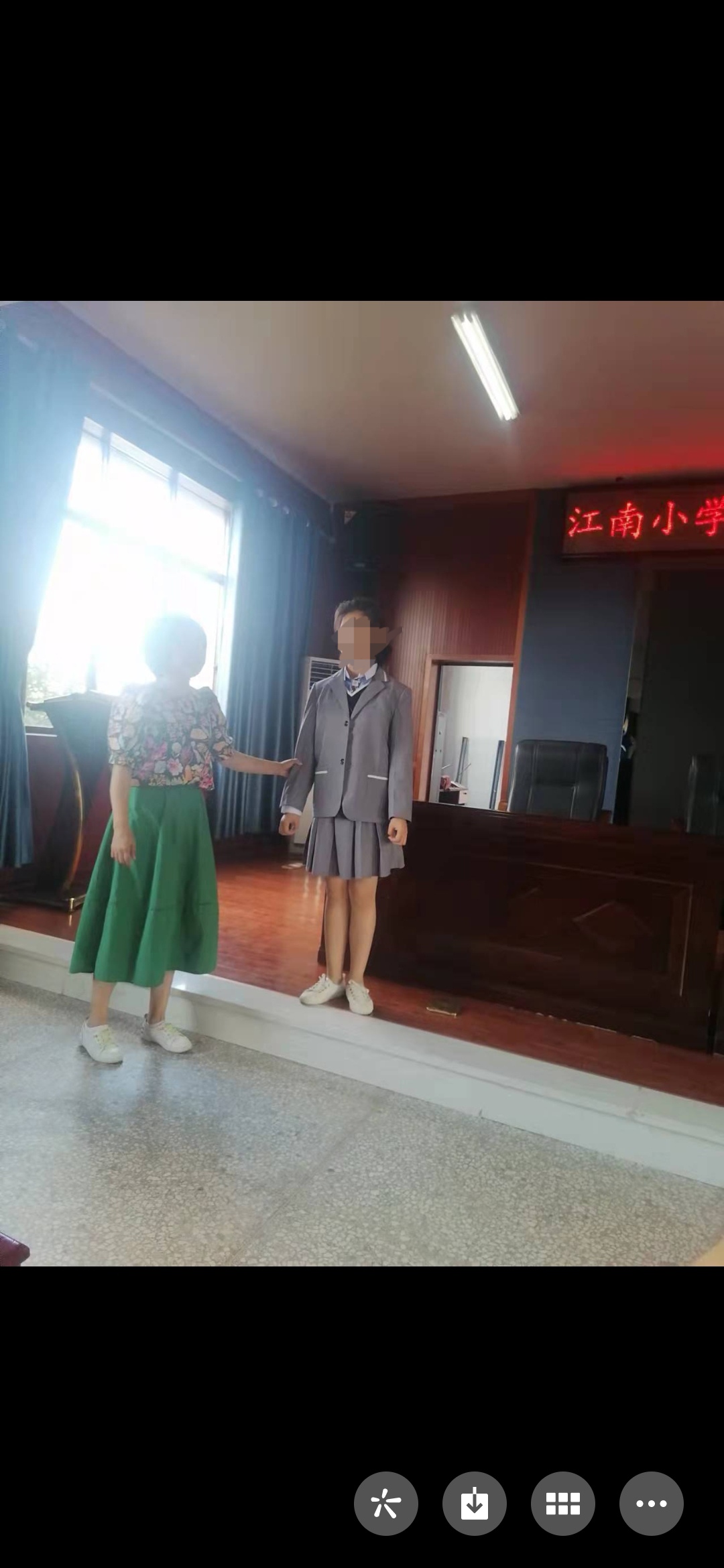 投诉鼎城区江南小学校服价格太高