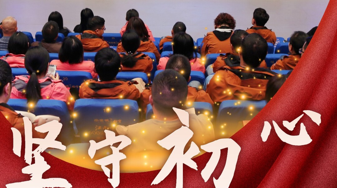 记者节 | 今天的“C位”属于他们