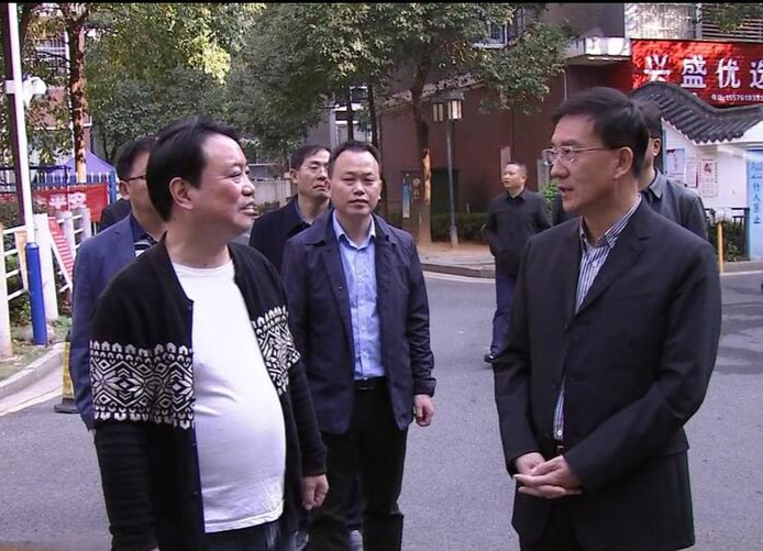 朱金平到玉霞街道和红云街道调研小区精细化管理等工作
