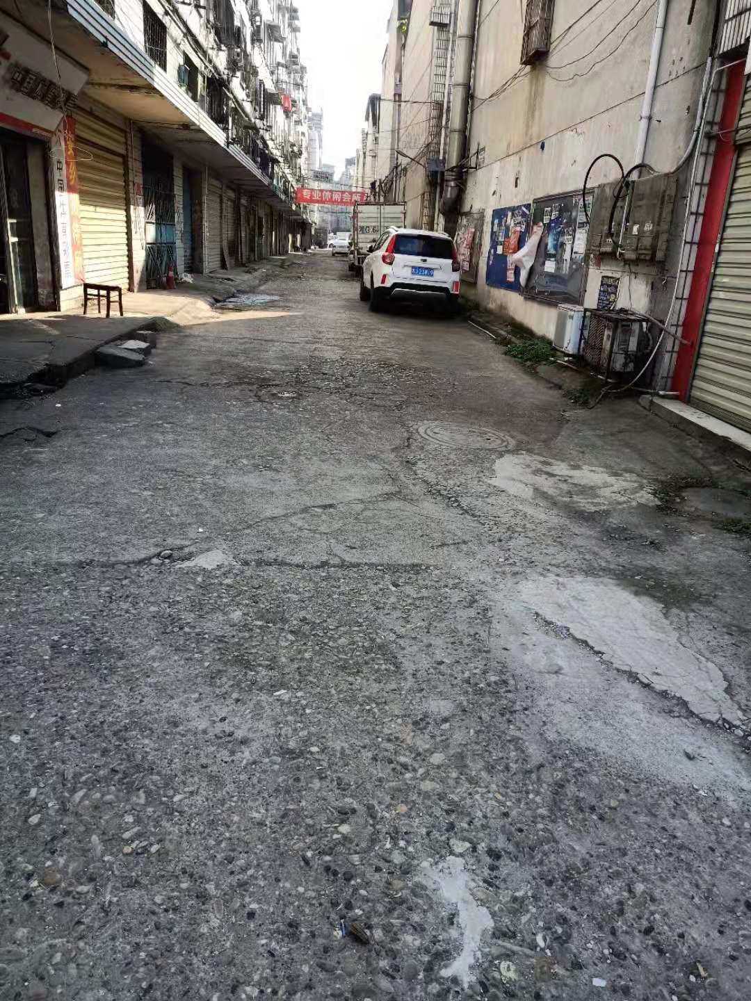 鼎城区桥南商贸城环境脏乱差