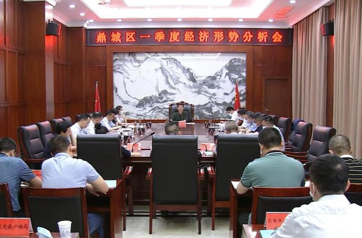 朱金平：奋力追赶 抢抓时间   确保实现“双过半”目标