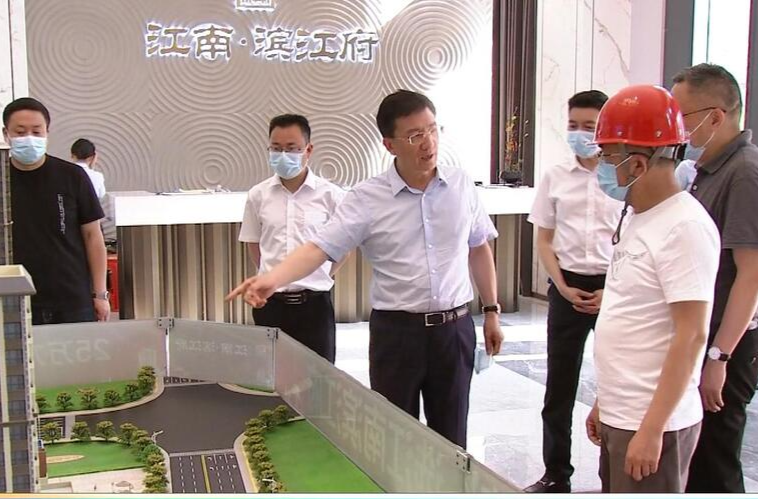 朱金平调研江南城区房地产业发展