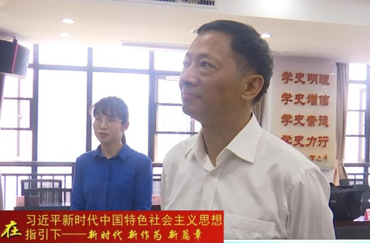 黄清宇来鼎城调研委员工作室建设