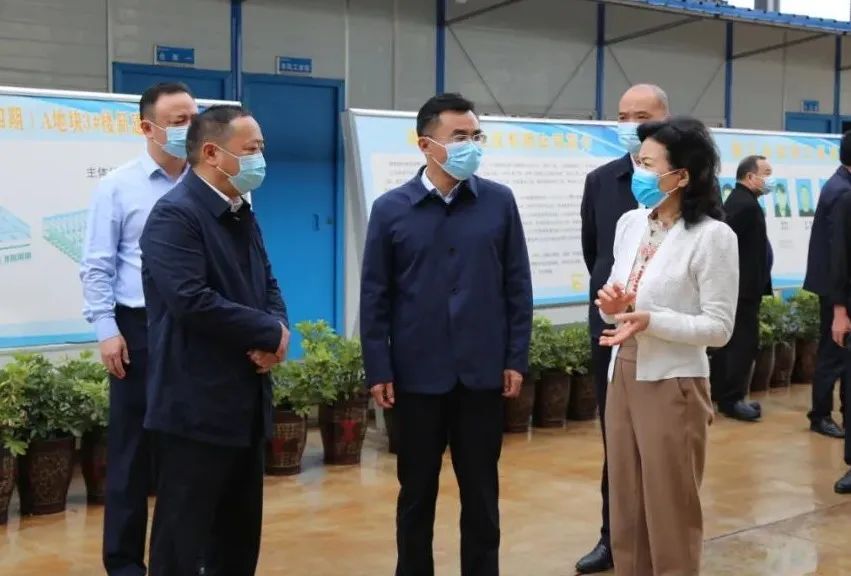 市领导督导节日期间安全生产和疫情防控工作