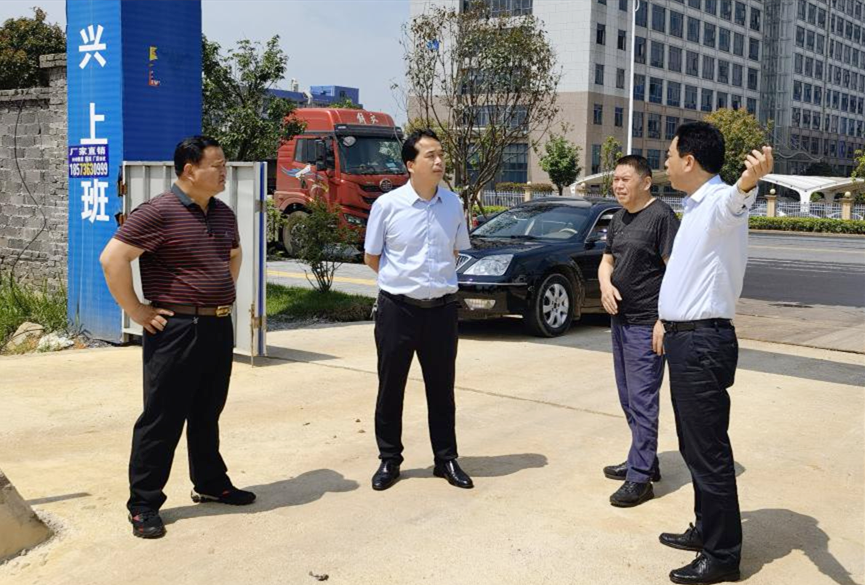 常德高新区现场调度重点项目建设