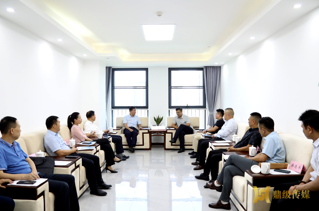 朱金平与中瑞恒丰（上海）新能源发展有限公司负责人洽谈