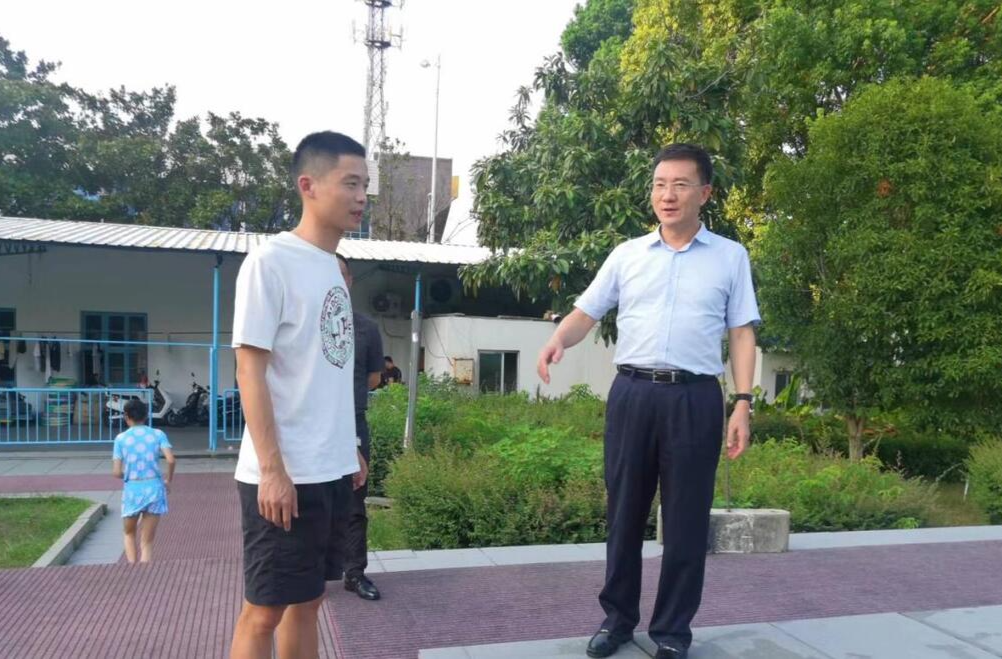 朱金平调研防溺水疏堵结合普及中小学生游泳教育工作