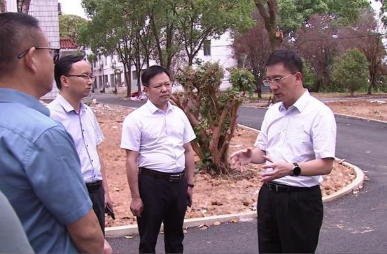 朱金平到鼎城一中老校址调研