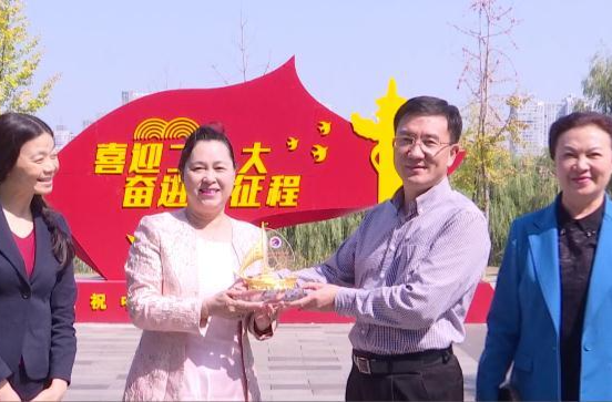 新西兰华侨华人联合会会长陈水珍来鼎城参观考察