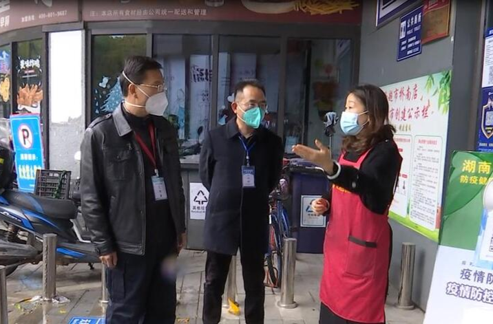 朱金平督导江南城区物资保供和疫情防控工作