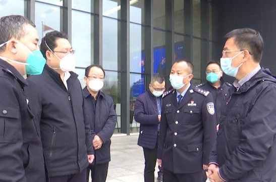 朱金平看望慰问一线防控人员并督导疫情防控工作