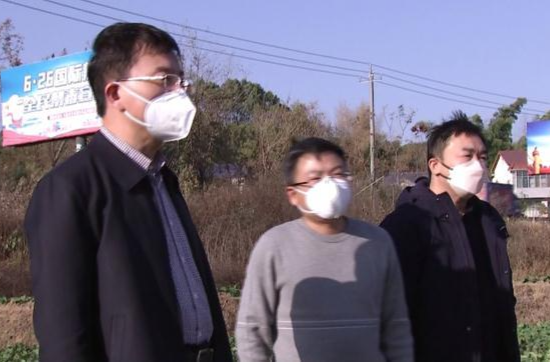 朱金平到许家桥回维乡和草坪镇督导党的二十大精神贯彻落实、冬季农业生产等工作