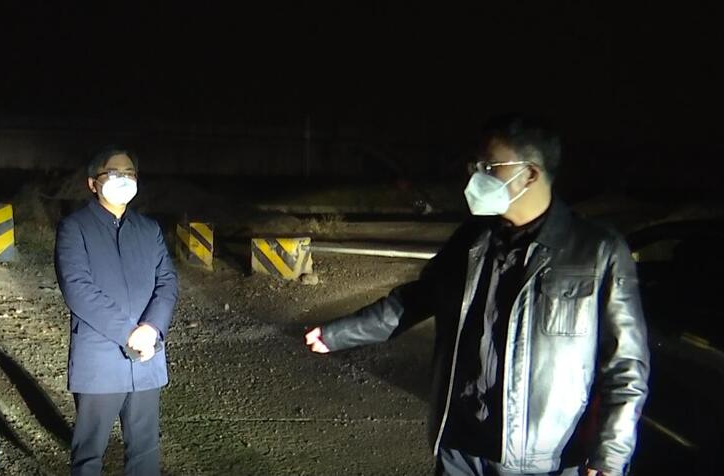 朱金平等区领导除夕夜督导检查烟花爆竹禁燃禁放工作