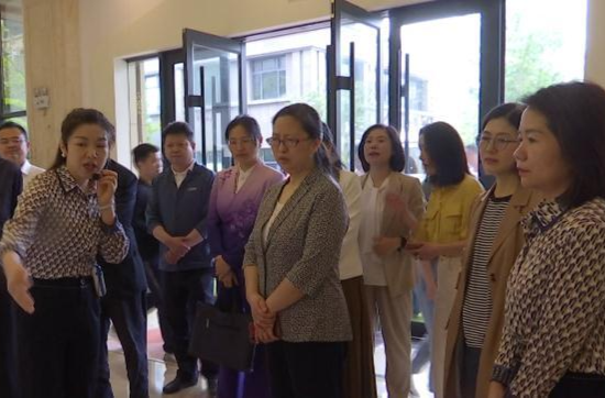 省人大社会委来鼎城调研早教工作
