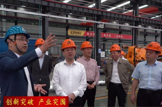 周振宇前往常德高新区开展“三送三解三优”行动