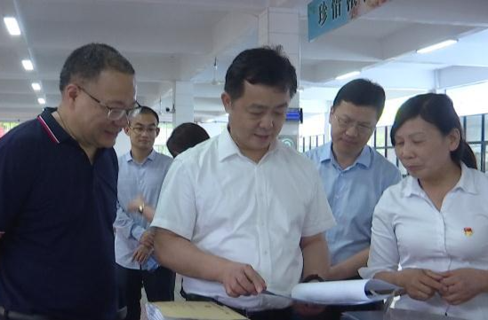 刘国龙来鼎城督导校园食品安全工作