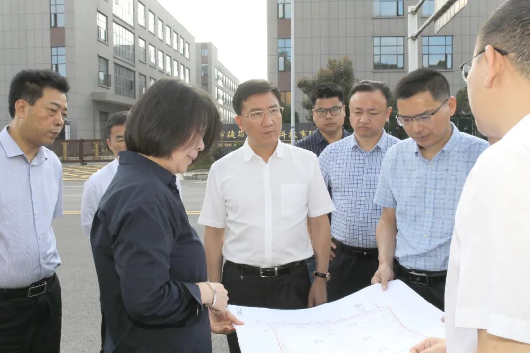 【创新突破 产业突围】朱金平到常德高新区调度重点项目建设工作