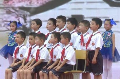 灌溪镇：开展“挑战自我展风采 快乐童年我做主”庆“六一”文艺汇演
