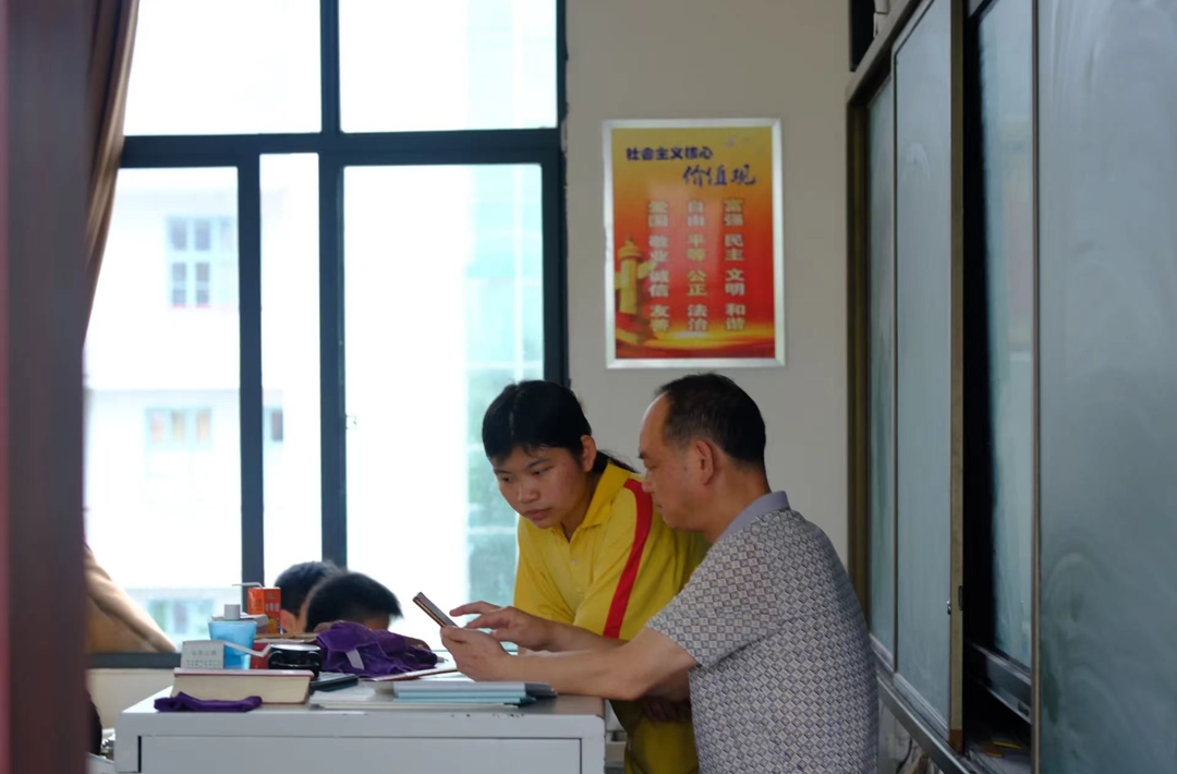 鼎城区：推广“湘易办” 助力学子高考圆梦