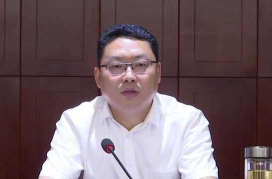 陈远主持召开鼎城区人民政府十八届四次全体会议