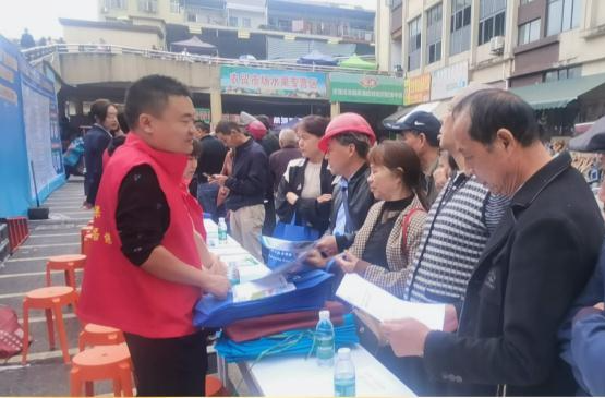 鼎城：多单位联合开展“温暖社保”宣传“五进”活动