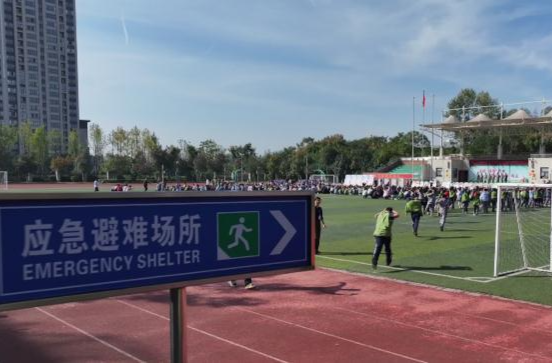 鼎城：开展“2023.11.1”防空应急疏散演练