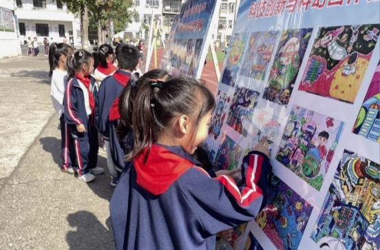 严家岗小学：立足新时代 追逐科创梦