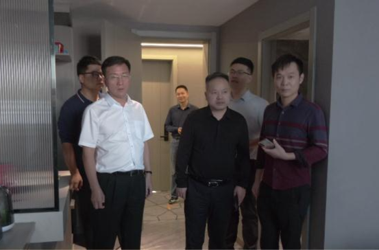 朱金平到江南城区调研“五经普”工作