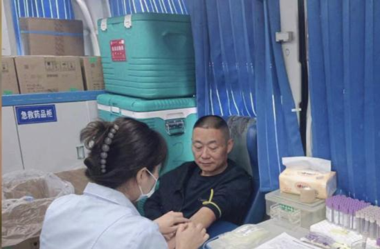 花岩溪镇：热血守护生命 行动传递爱心