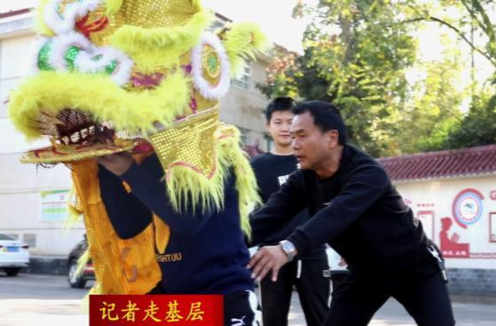 【记者走基层】尧天坪中学：校园非遗小舞台  点亮留守儿童大梦想