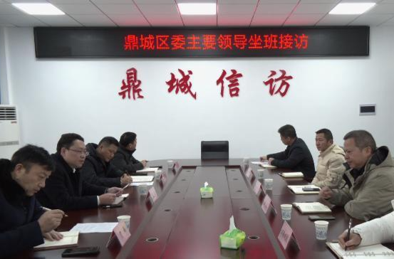 陈远到区信访局开展坐班接访