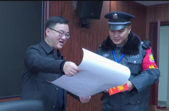常德市文明办来鼎城走访慰问“道德模范”、“身边好人”