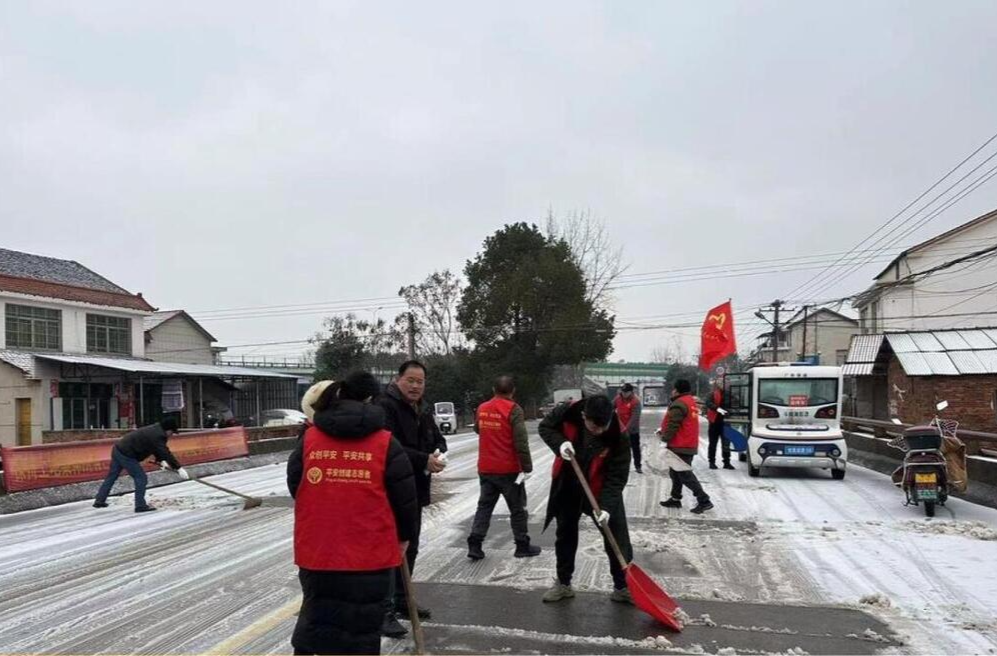 抗击冰雪  鼎城在行动