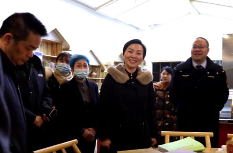 杨成英来鼎城督查安全生产“年关守护”专项行动和国家食品安全示范城市创建工作