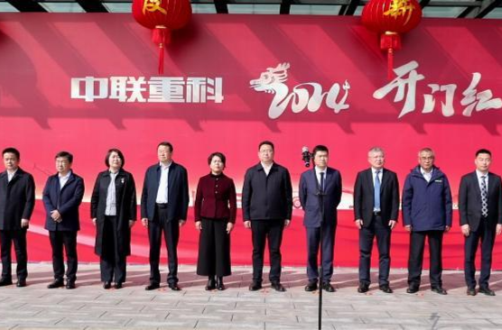 新年开门红·中联重科建起：百余台设备集中发货   总金额1.7亿元