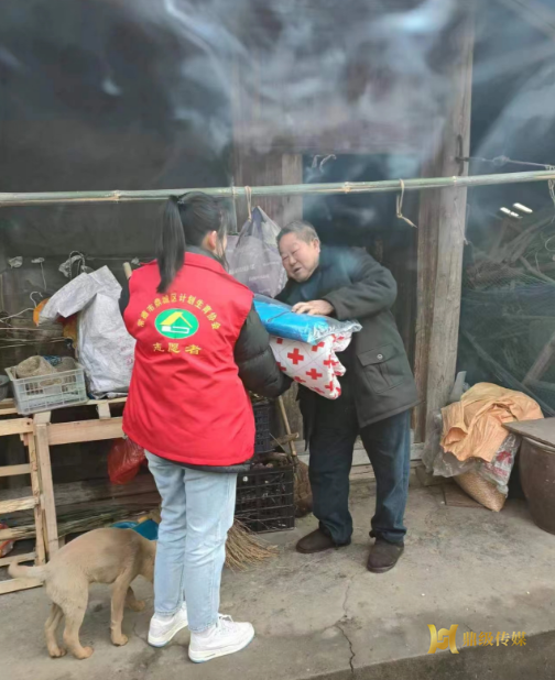 区红十字会：灾后关怀显真情 倾情慰问暖人心