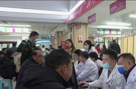 “湘中医”医疗联盟“名中医团队下基层”大型义诊活动在常德市第一中医医院举行