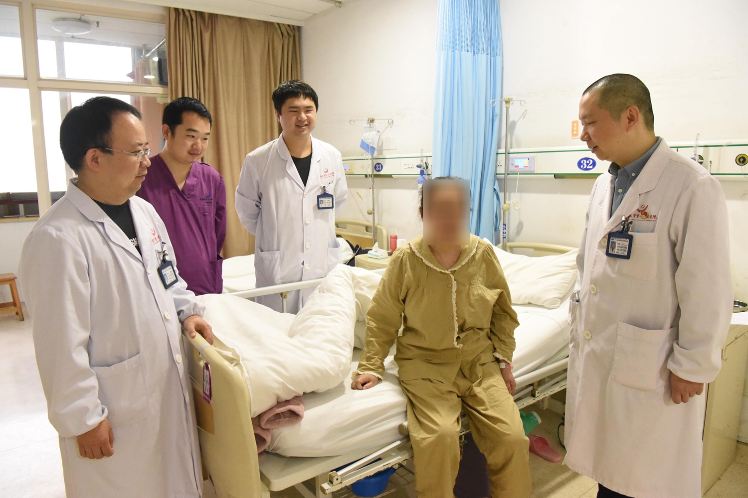 女子大面积肺栓塞5次心跳骤停 常德一医ECMO护航助她起死回生