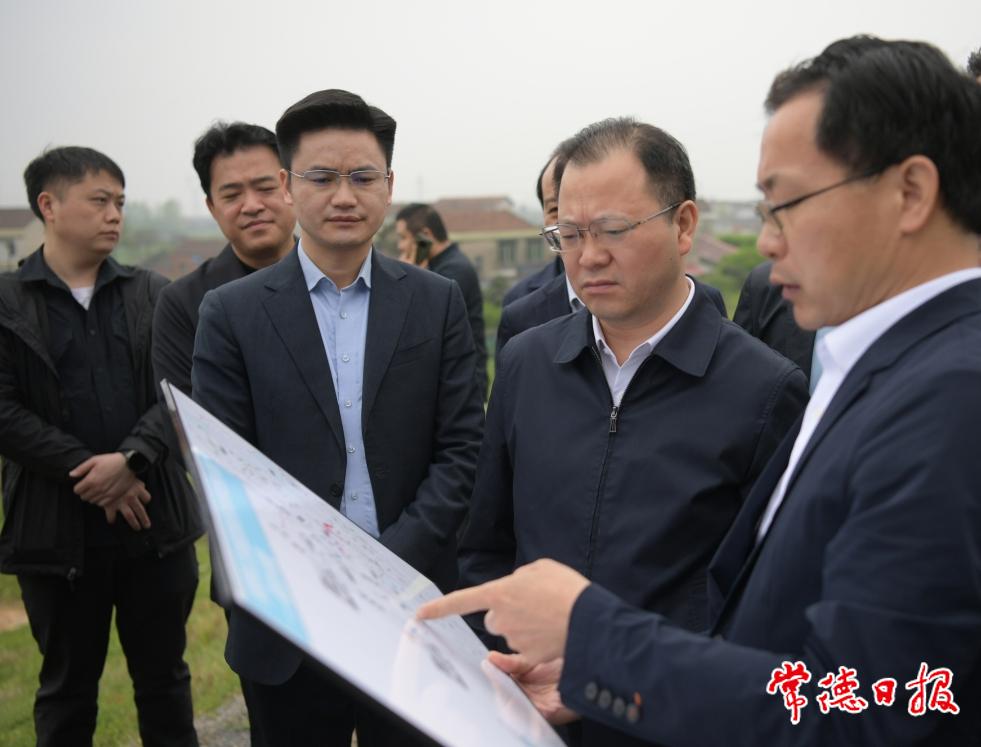 周振宇在调研城市防洪排涝应急能力建设和水环境生态修复治理工作时强调：不断增强人民群众安全感幸福感