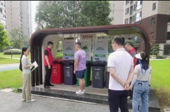 红云街道：开展垃圾分类体验日活动
