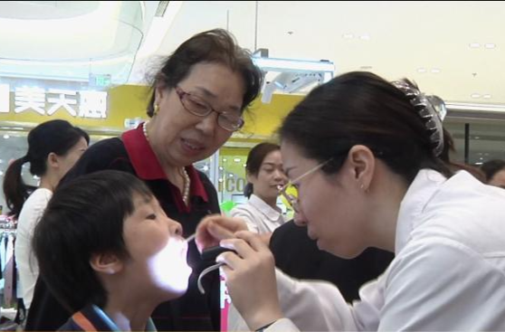 鼎城医疗集团:开展"欢庆六一  守护儿童"健康义诊活动