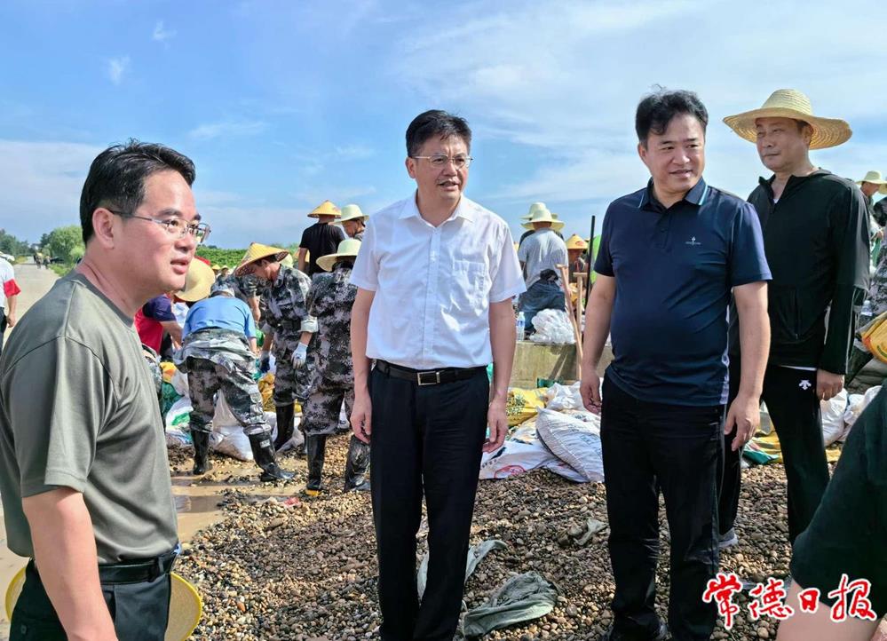 罗毅君督导检查防汛抗灾工作时强调：始终绷紧思想之弦 坚决守住防汛安全底线