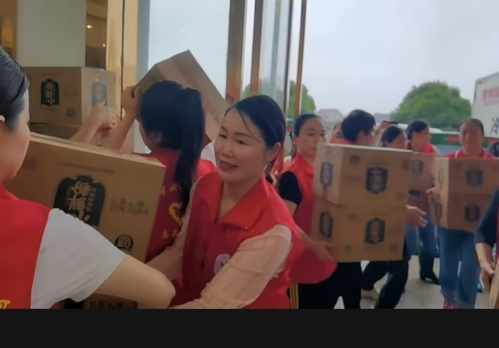 温暖 | 天成公司联合支部捐赠抗洪救灾物资