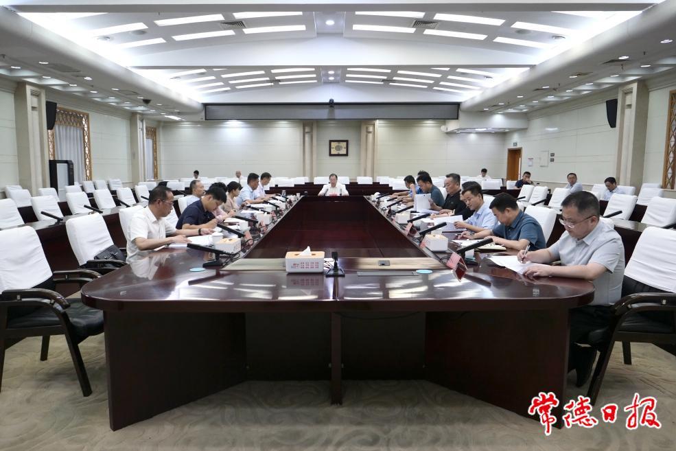 周振宇在全市防汛抗灾工作电视电话会议上强调：持之以恒抓紧抓牢防汛各项措施 夺取防汛抗灾全面胜利
