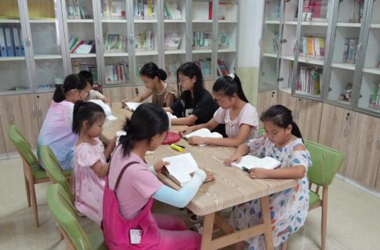 郭家铺街道：让孩子们乐享“书香暑假”